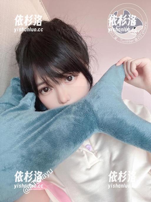 AT鲨 AT鲨最新吊带新娘写真合集,带你走进她的梦幻婚纱世界