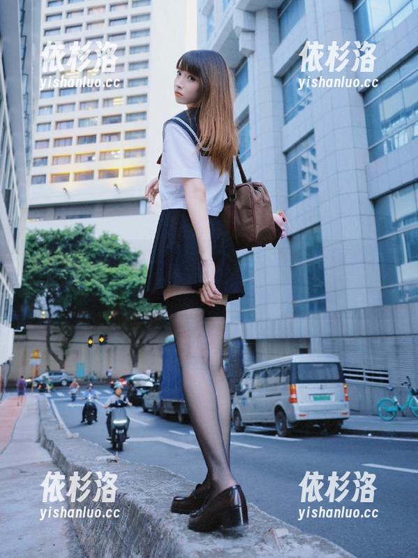 Bangni邦尼 Bangni邦尼的白色写真合集,邀请你观看别样的温暖与恬静