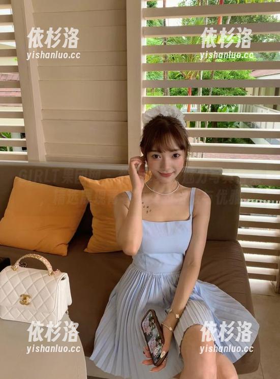 GIRLT果团网-龚玥菲 GIRLT果团网 - 龚玥菲夏日魅力写真合集,精选展现青春少女的活泼与优雅