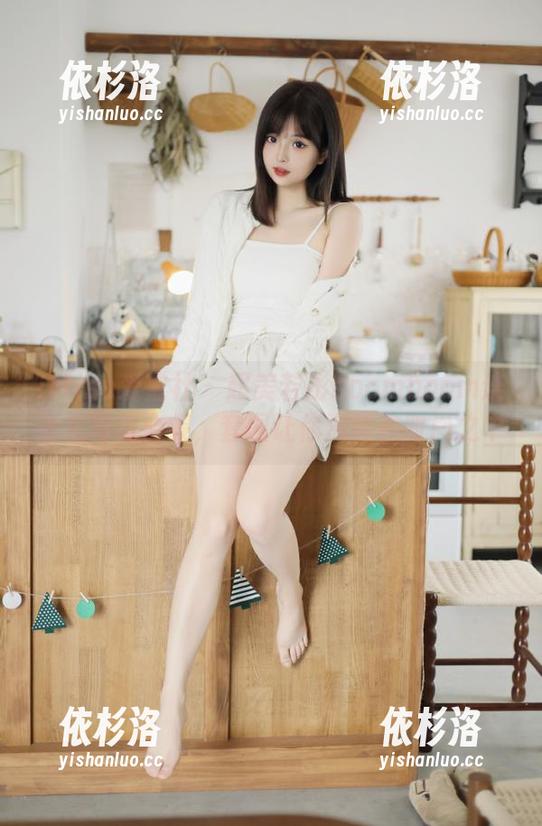 IMiss爱蜜社-若彤boomboom IMiss爱蜜社 - 超美若彤boomboom连体衣写真合集,套图让你沉醉在时尚之中