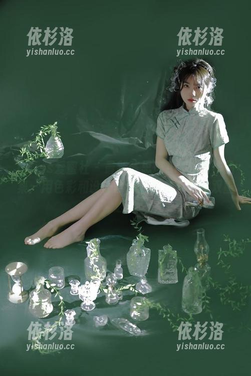 IMiss爱蜜社-陈思琪Art IMiss爱蜜社 - 最新陈思琪Art毛衣作品集:用色彩和设计诠释温暖与个性的双重魅力