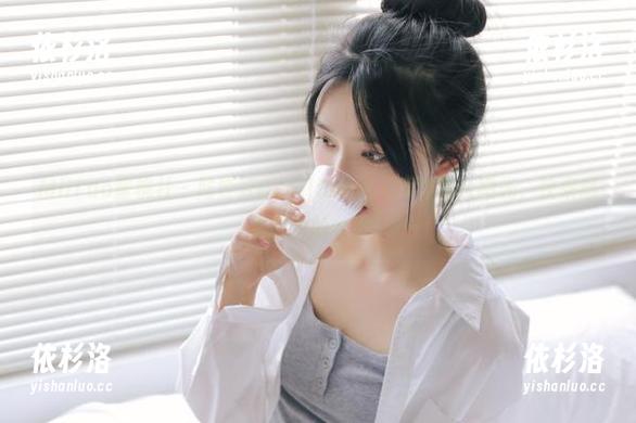 MiiTao蜜桃社 - 陆萱萱Cecilia秘密写真作品大曝光，快来感受她的魅力吧！