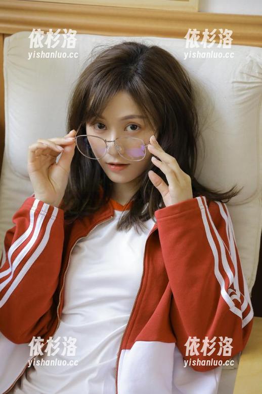 MyGirl美媛馆-Cris_卓娅祺 MyGirl美媛馆 - 从天台看生活,Cris_卓娅祺原图写真传递最真实的美丽故事!