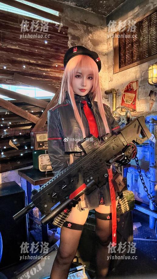 Neko薇薇 Neko薇薇丝绒女仆写真精选合集:感受梦幻与现实的交织