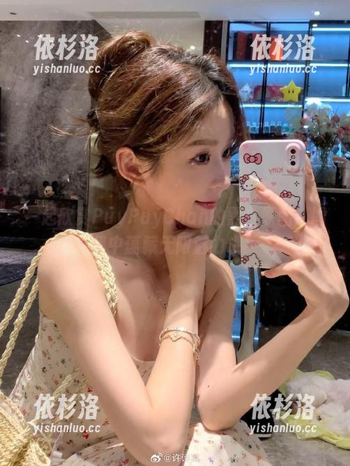 PuyPuyChan 一起欣赏PuyPuyChan的黑白原图:图集中蕴藏无限魅力哦!