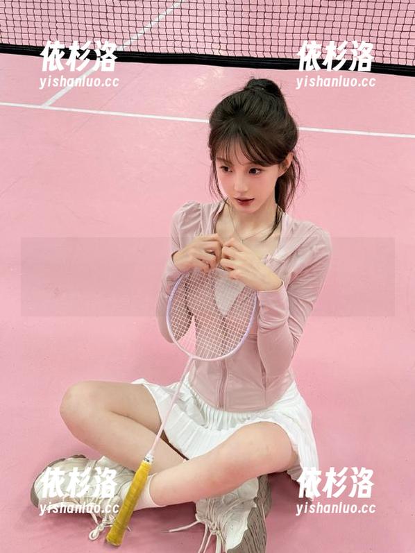 TouTiao头条女神-莫晓希 TouTiao头条女神 - 发现莫晓希白蛇传写真合集,超赞作品免费下载让你心动!