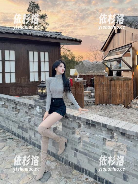 TouTiao头条女神-迪爱儿 TouTiao头条女神 - 独特视角下的迪爱儿连体衣,高清照片展示她的清新与灵动之美