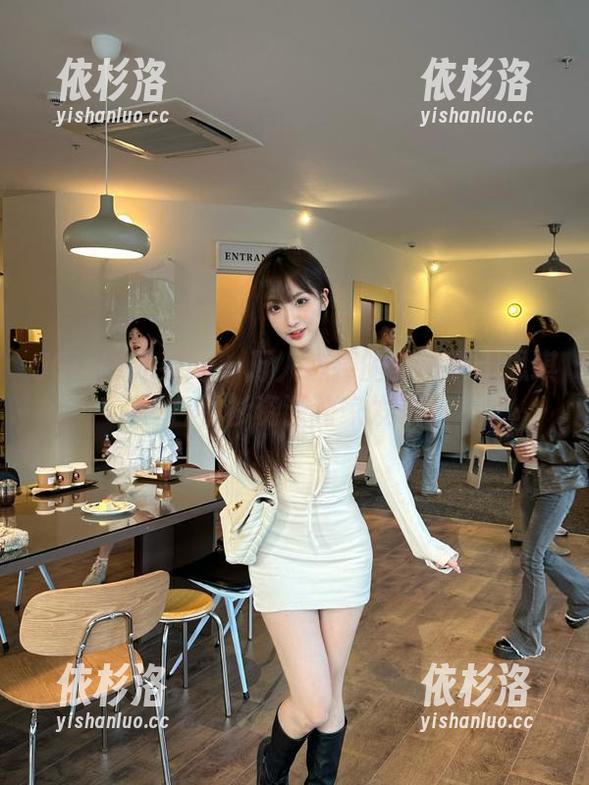 UGirls尤果网-于思琪 UGirls尤果网 - 万人追捧的美图:于思琪白衬衫资源独家发布