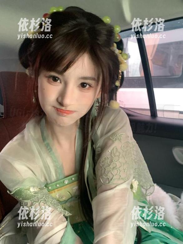 UGirls尤果网-松果儿 UGirls尤果网 - 走进松果儿女友的世界,精彩写真下载,让你感受无限魅力!