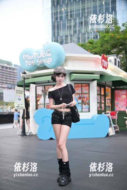 UGirls尤果网-诗朵雅 UGirls尤果网 - 分享诗朵雅睡衣写真,带你进入美图中的梦幻世界