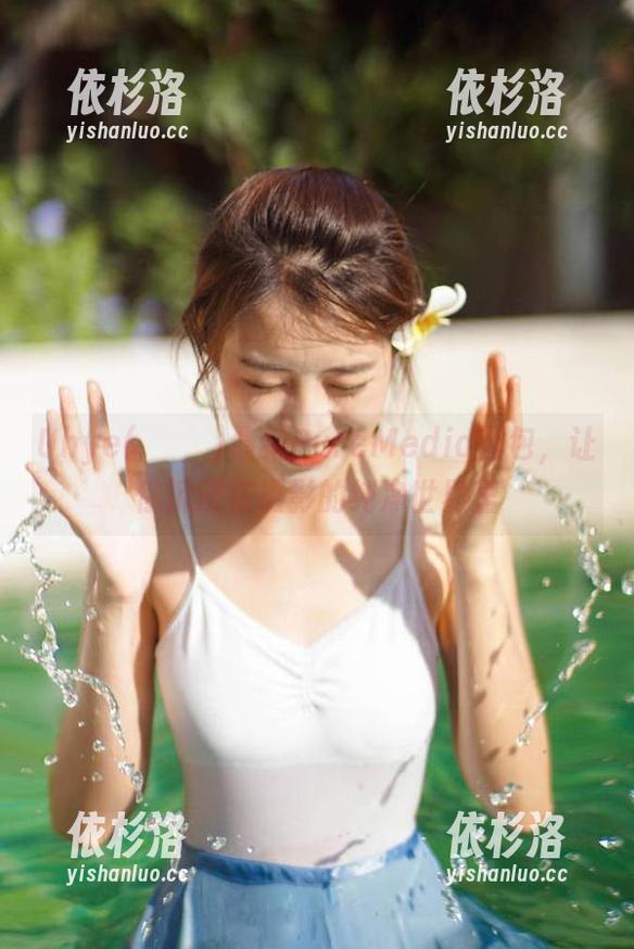 Uhye(이유혜)最新PureMedia图包，让你沉浸在摄影的纯净世界里