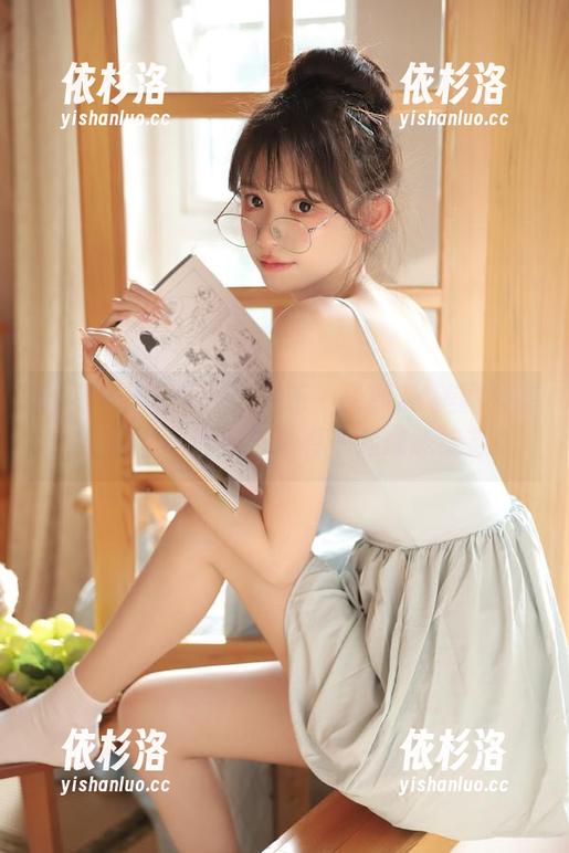 XIAOYU语画界 - 林乐一最新JK美图来袭，免费下载让你与青春一起肆意绽放！