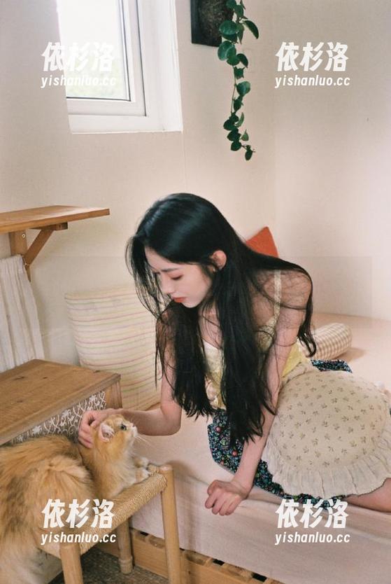 XIAOYU语画界-程程程 XIAOYU语画界 - 获取程程程的第二套写真在线体验:每一张都是故事