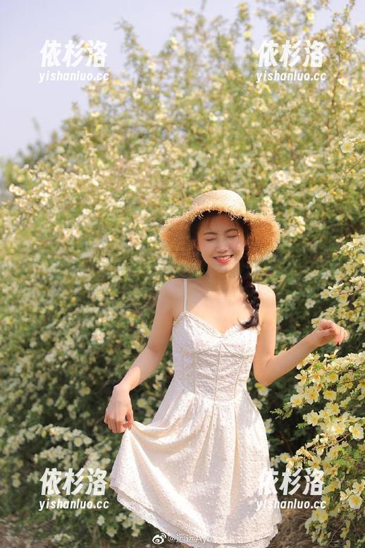 XIAOYU语画界-章芃芃 XIAOYU语画界 - 章芃芃自拍原图全集:那些让人捧腹大笑的奇葩自拍瞬间!