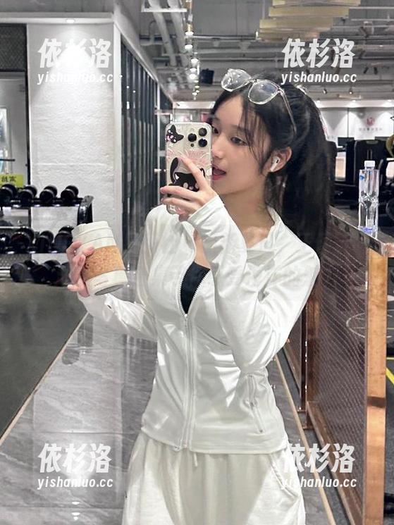 XINGYAN星颜社-王俪丁呀 XINGYAN星颜社 - 清新夏日,王俪丁呀泳装写真合集带你感受海洋的魅力