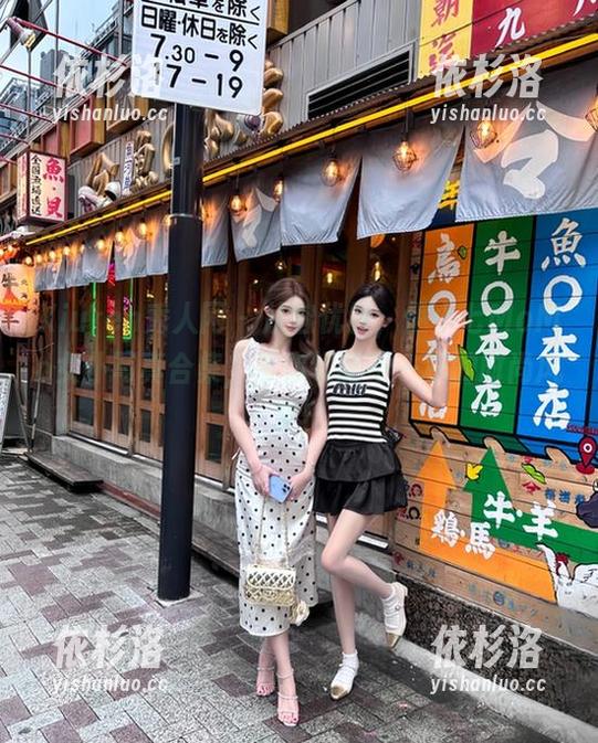 Xiuren秀人网-伊小七MoMo Xiuren秀人网 - 从容优雅,伊小七MoMo女仆写真合集,带你领略不一样的时尚风采!