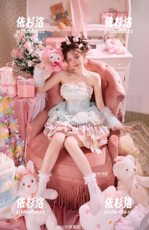 Xiuren秀人网-兔子NINA Xiuren秀人网 - 发掘兔子NINA夏天高清写真作品,体验清凉与温暖交织的夏日氛围