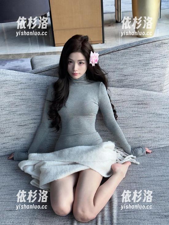 Xiuren秀人网-吴雪瑶 Xiuren秀人网 - 吴雪瑶的厨娘梦:定制图集带你探索美食的艺术!