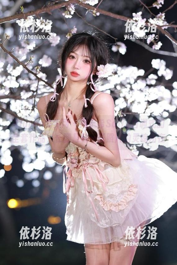 Xiuren秀人网-周于希Sally Xiuren秀人网 - 周于希Sally自调式的全套作品,长腿是每一张照片的灵魂所在
