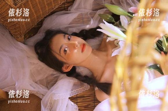 Xiuren秀人网-周于希dummy Xiuren秀人网 - 周于希dummy的修女私拍合集:感受纯净与叛逆的完美交汇!