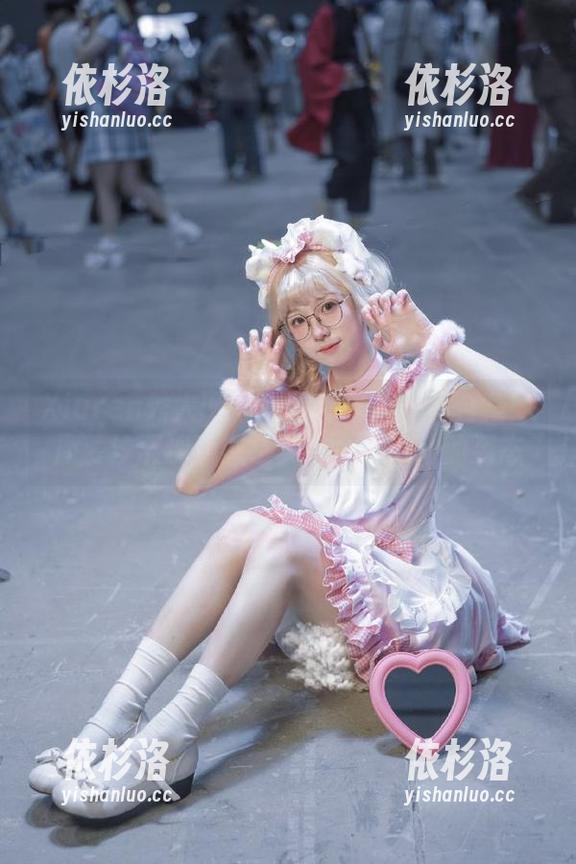 Xiuren秀人网-周慕汐 Xiuren秀人网 - 高清体操服写真合集:周慕汐展现动感之美与令人心动的姿态