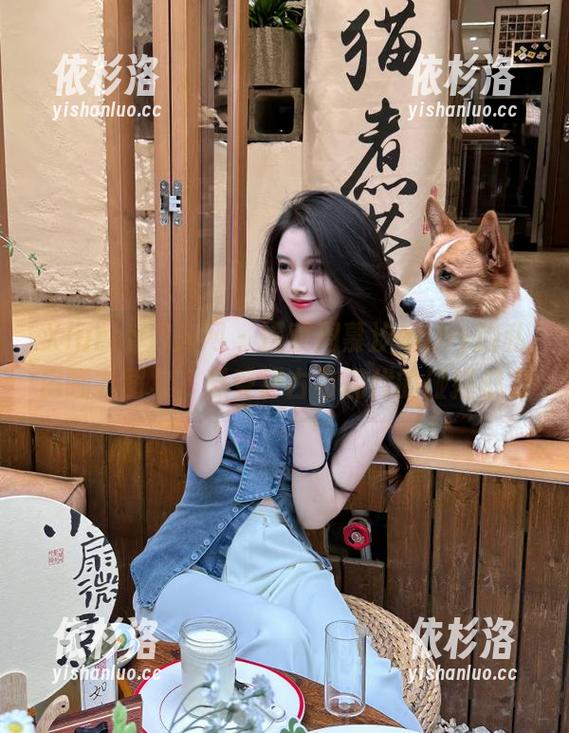 Xiuren秀人网-周慕汐baby Xiuren秀人网 - 探索周慕汐baby的私房睡衣图集,感受复古与现代的碰撞魅力