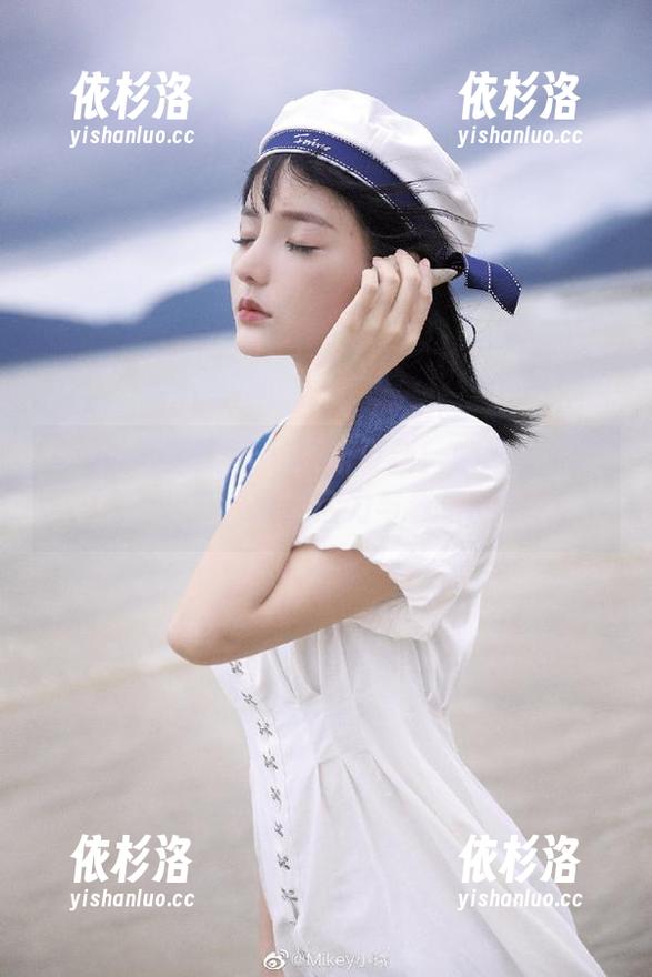 Xiuren秀人网-噜噜妞儿 Xiuren秀人网 - 最新更新:噜噜妞儿校园写真集,尽展活力与青春的魅力