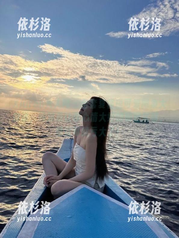Xiuren秀人网-夏馨瑶 Xiuren秀人网 - 全套夏馨瑶可爱图集大放送,绝对是让你心情大好的秘密武器,错过可就亏大了!