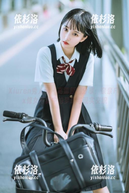 Xiuren秀人网-奈奈Fox Xiuren秀人网 - 高清原图分享:奈奈Fox修女写真中的梦幻与现实交织