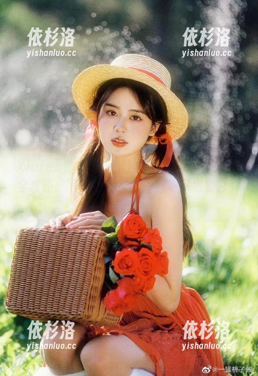 Xiuren秀人网-奈汐酱nice Xiuren秀人网 - 奈汐酱nice的毛衣写真全攻略:下载她的作品,连寒风也要甘拜下风!