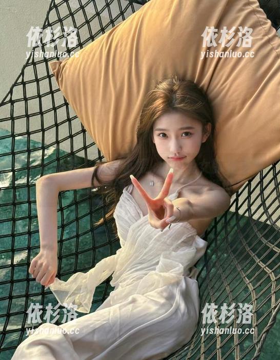 Xiuren秀人网-小樱koko Xiuren秀人网 - 小樱koko兔女郎独家写真合集,带你领略不一样的资源世界