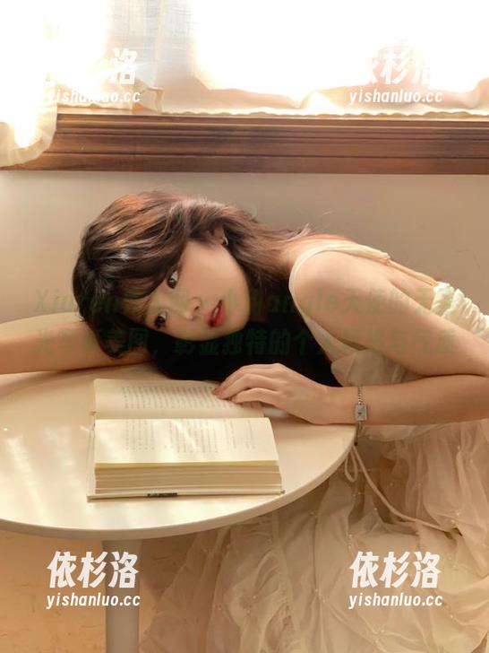 Xiuren秀人网-小甜angle Xiuren秀人网 - 小甜angle天使的无圣光写真美图,彰显独特的个人风格与气质