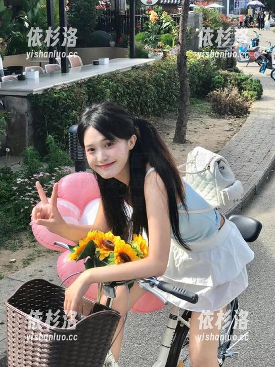 Xiuren秀人网-王俪丁呀 Xiuren秀人网 - 王俪丁呀自拍资源合集:她的每一张都是逆天选角,没见过的你一定会笑!