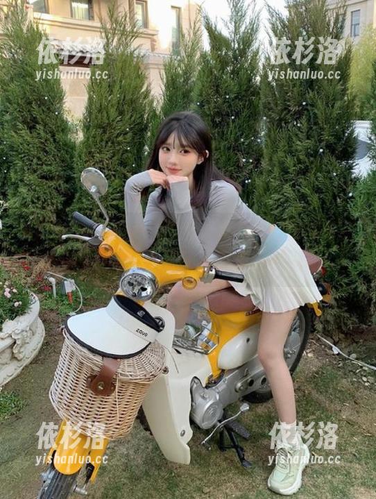 Xiuren秀人网-虞姬儿 Xiuren秀人网 - 沉浸于虞姬儿长腿写真图集,感受她细腻与动人的每一个瞬间!