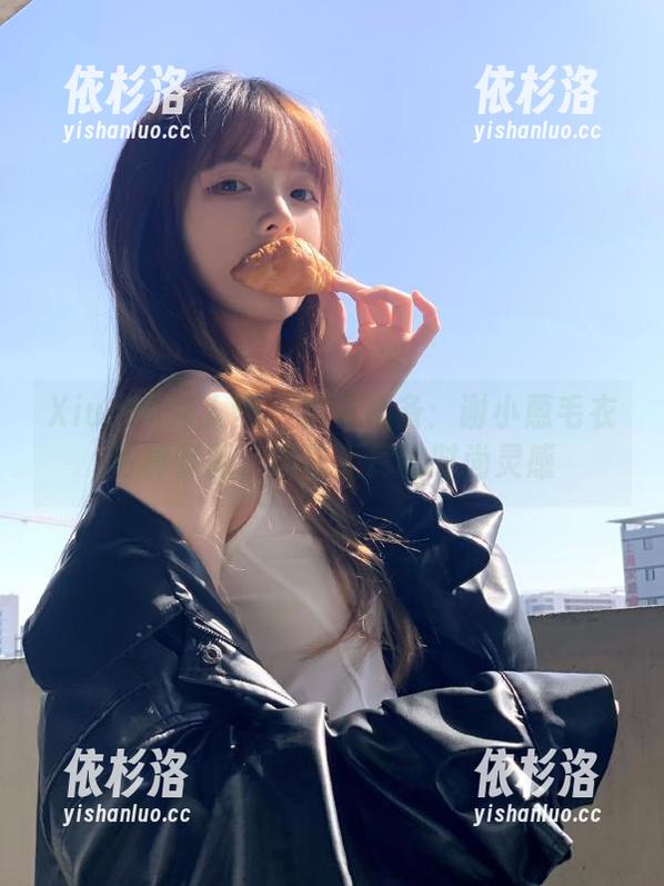 Xiuren秀人网-谢小蒽 Xiuren秀人网 - 秋冬必备:谢小蒽毛衣写真套图,展现无尽的时尚灵感