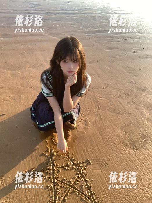 Xiuren秀人网-邹晶晶女王 Xiuren秀人网 - 邹晶晶女王献上学姐风格的美图资源,不容错过