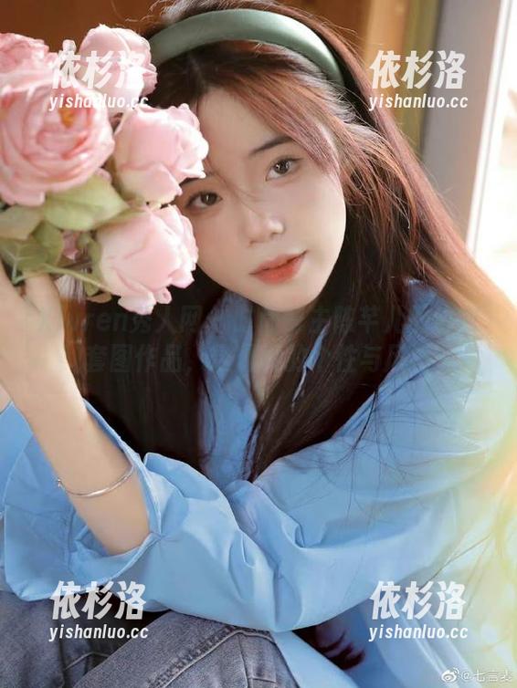 Xiuren秀人网-陈芊儿 Xiuren秀人网 - 时尚博主陈芊儿的皮衣套图作品,展现她的个性与风格
