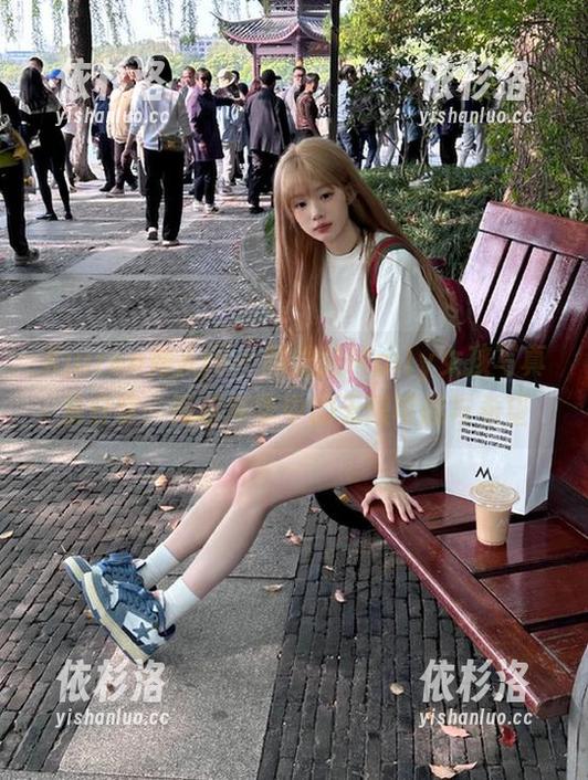 Xiuren秀人网-顾楚楚Maily Xiuren秀人网 - 顾楚楚Maily女孩写真集分享:青春年华中的无限可能与希望