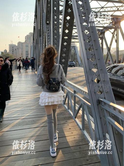 Xiuren秀人网-顾楚楚Maily Xiuren秀人网 - 顾楚楚Maily体操服的美图合集:炫酷运动气息的时尚表达