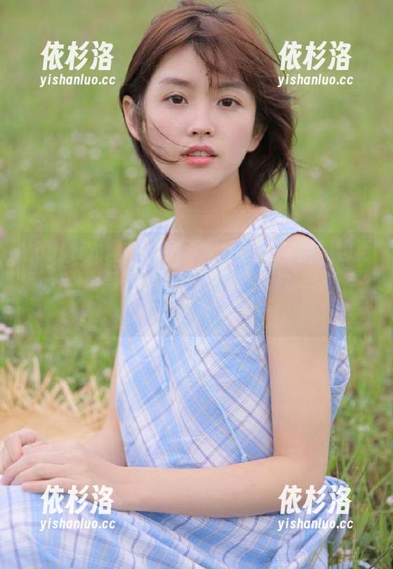 YouMi尤蜜荟-周于希 YouMi尤蜜荟 - 周于希比基尼全新图包更新,时尚与性感并存的绝美照片等你来赞!