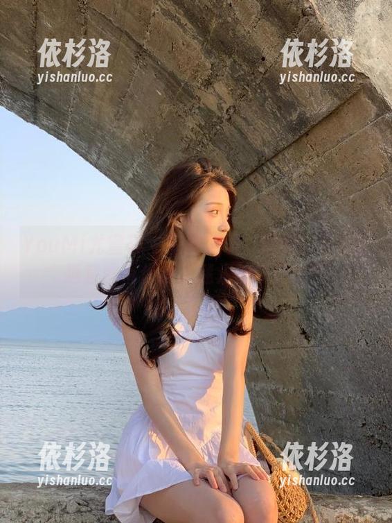 YouMi尤蜜荟-娜娜TINA YouMi尤蜜荟 - 灰丝梦境:娜娜TINA精选套图带你进入迷人的摄影世界