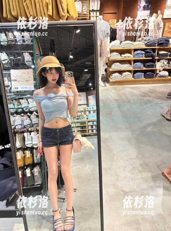 YouMi尤蜜荟 - 熊小诺牛仔裤套图大揭秘，时尚博主的穿搭分享不容错过
