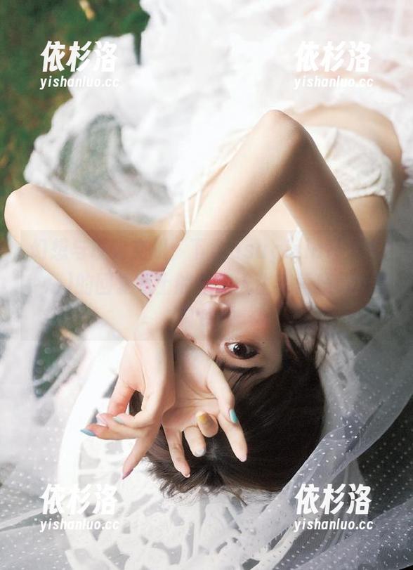 幻想与现实交织：下载asagiriai(爱ちゃん)的回复术士的重启人生芙蕾雅cos写真合集