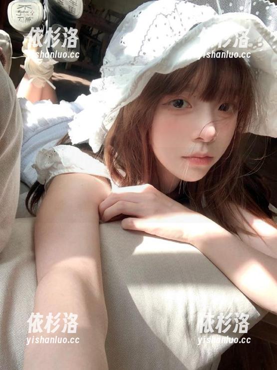beautyleg-AVY beautyleg - 一起欣赏AVY姐姐的写真作品,共同分享她对艺术与生活的独特见解