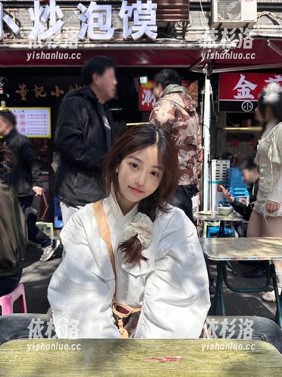 beautyleg-Aileen beautyleg - 通过图片分享,见证Aileen在红裙里的独特风采