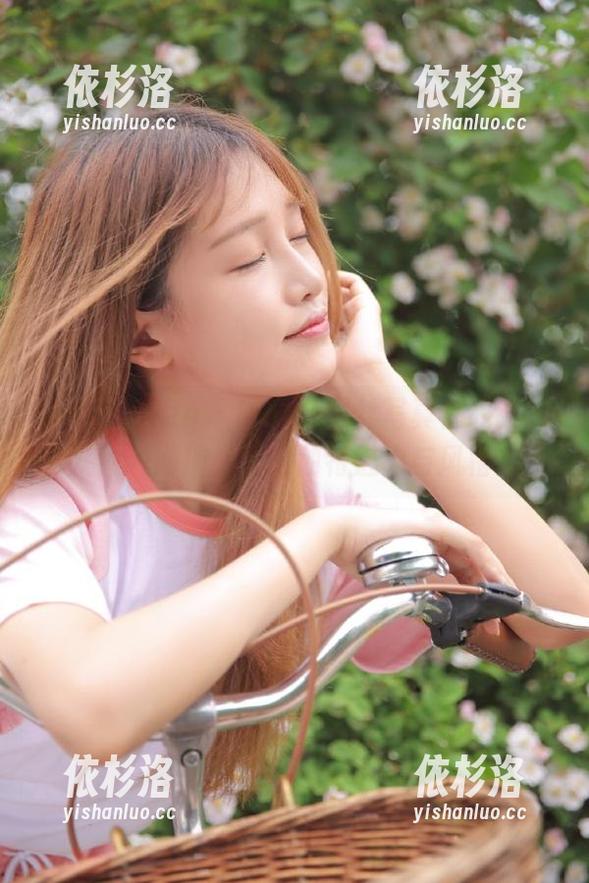 beautyleg-Momo beautyleg - Momo黑丝写真在线上线!瞬间捕捉她的独特魅力与风格
