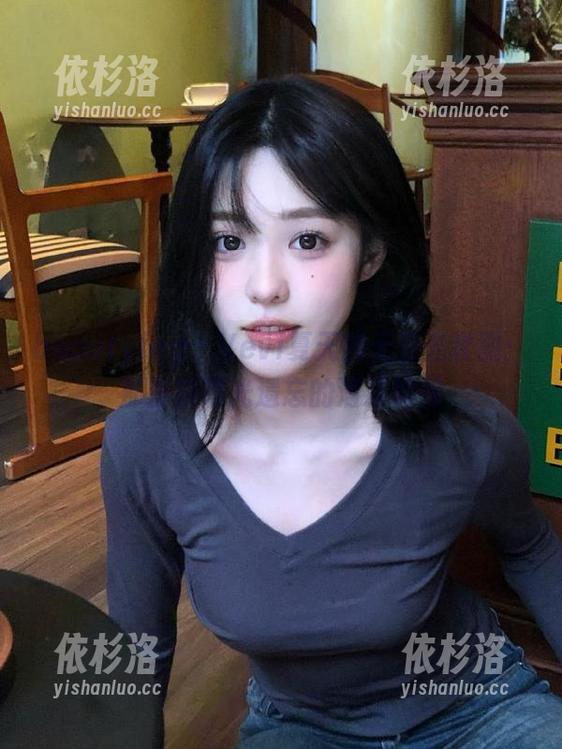 beautyleg-Vevi beautyleg - Vevi夏天的无圣光套图:那些被阳光遗忘的清凉瞬间