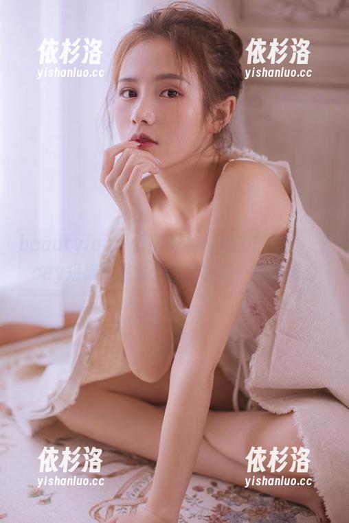 beautyleg-Zoey beautyleg - 探索风格与活力的结合,Zoey短裤作品献予图库的每一位热爱者