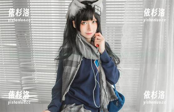 izumi泉桃子 私拍中的透明护士:izumi泉桃子用图片诠释职场与生活的微妙平衡