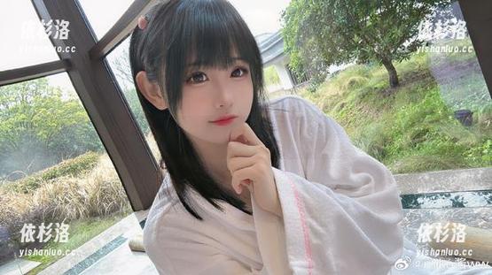 miko酱吖 最新图包上线,观看miko酱吖与和服的完美结合,尽显风情
